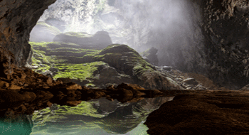 Grotte de Son Doong au Vietnam a deux fois été honorée par le Livre des Records.